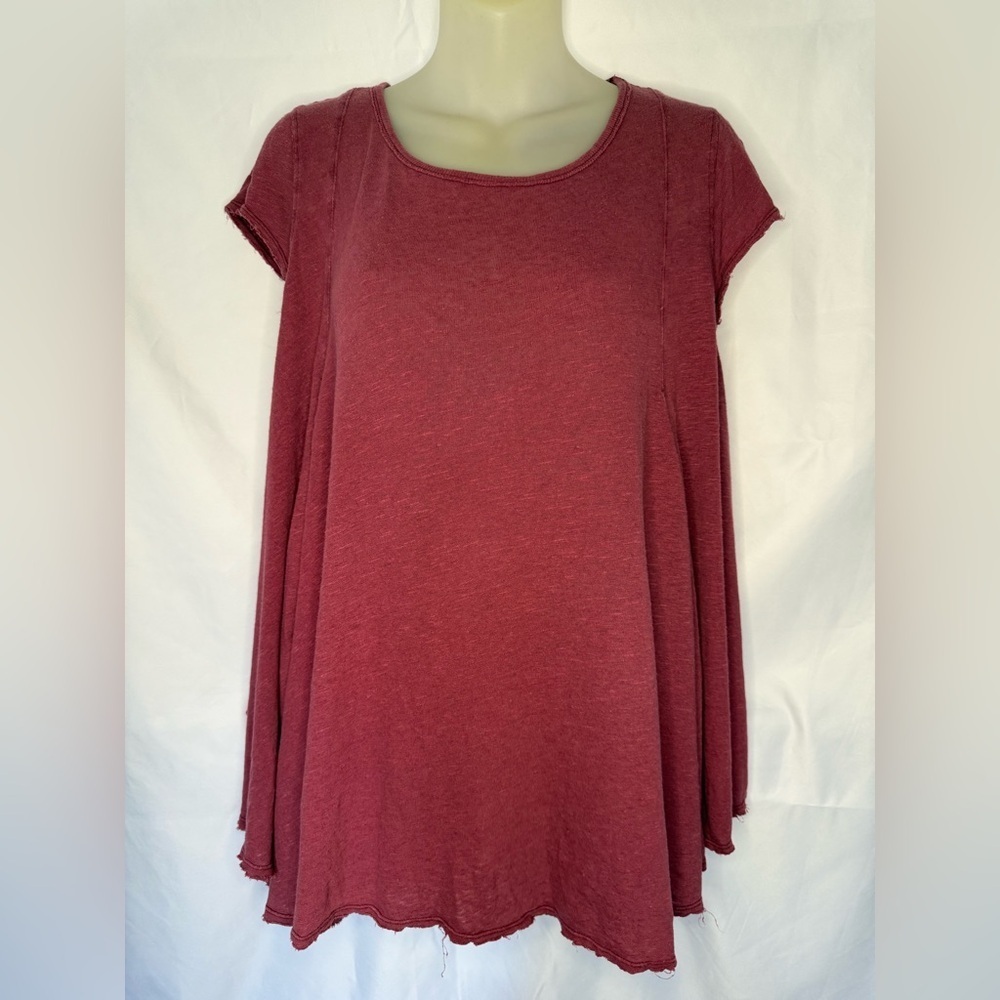 🍷 We The Free Swing Tee – Size XS – Boho Slouchy Babe Energy 🍷